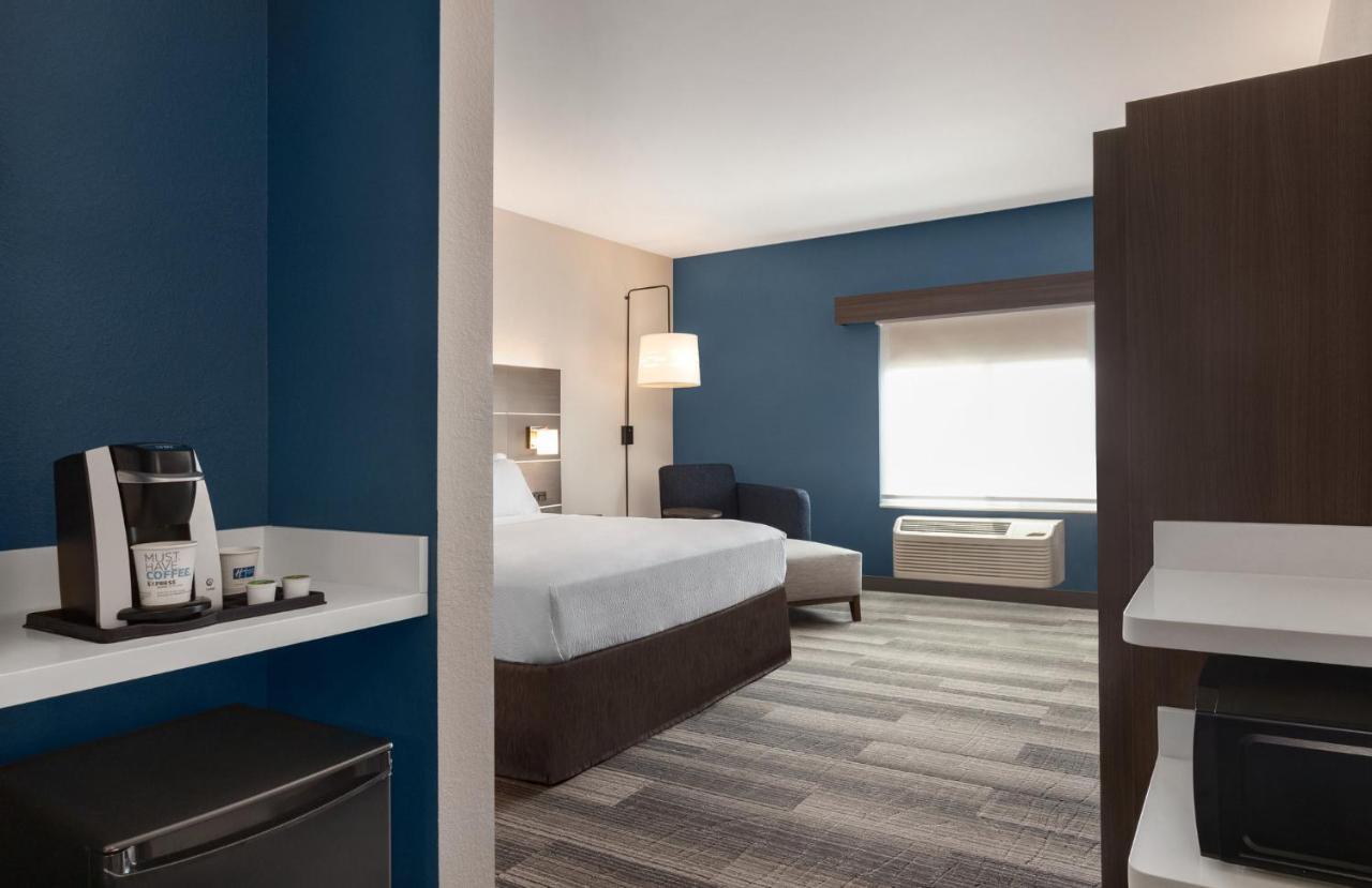 Holiday Inn Express & Suites Denver Airport By Ihg Exteriör bild