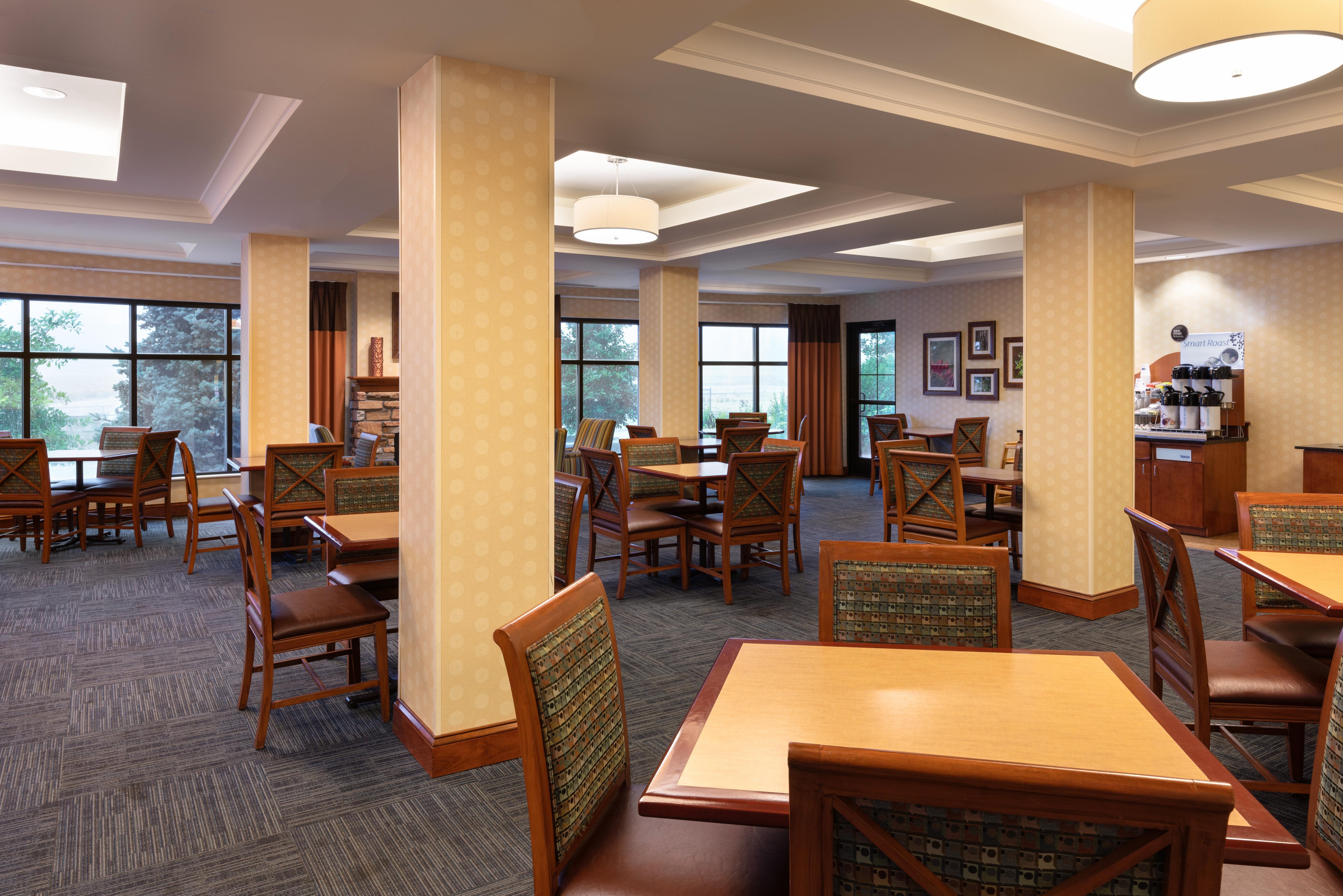 Holiday Inn Express & Suites Denver Airport By Ihg Exteriör bild